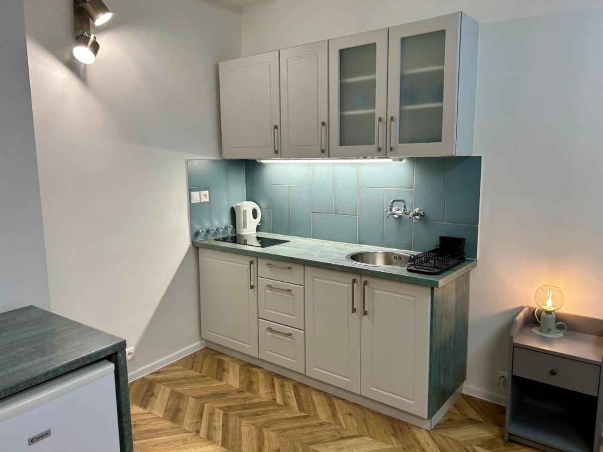 Almond Studio Apartment ブラチスラヴァ エクステリア 写真