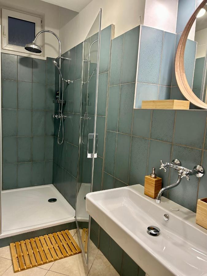 Almond Studio Apartment ブラチスラヴァ エクステリア 写真